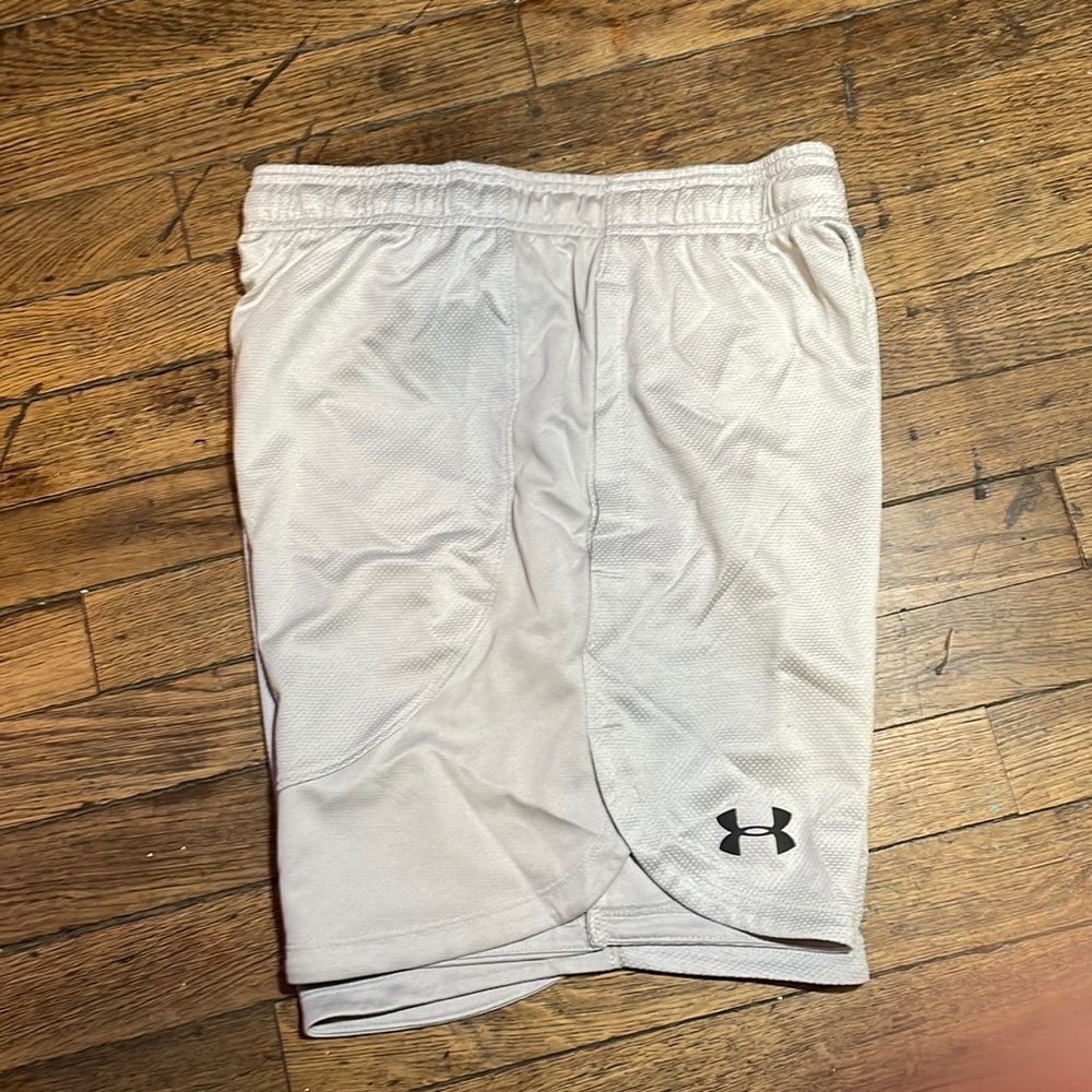 Under Armor Heatgear athletic gym shorts Silver